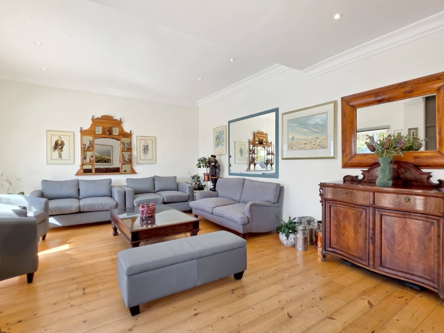4 Bedroom Property for Sale in Fresnaye Western Cape